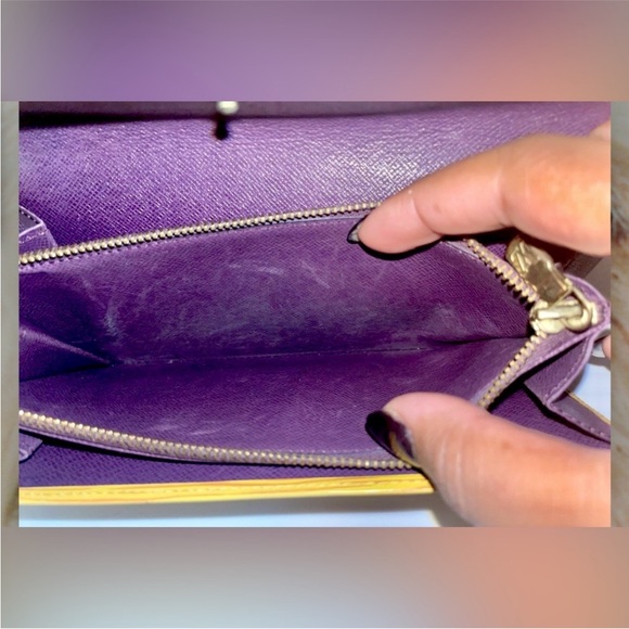 Louis Vuitton Sarah Yellow Women's Clutch - Picture 8 of 9